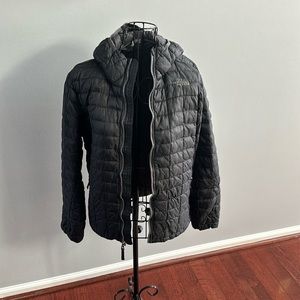 Girls: North Face down jacket in Dark Gray large 14/16.